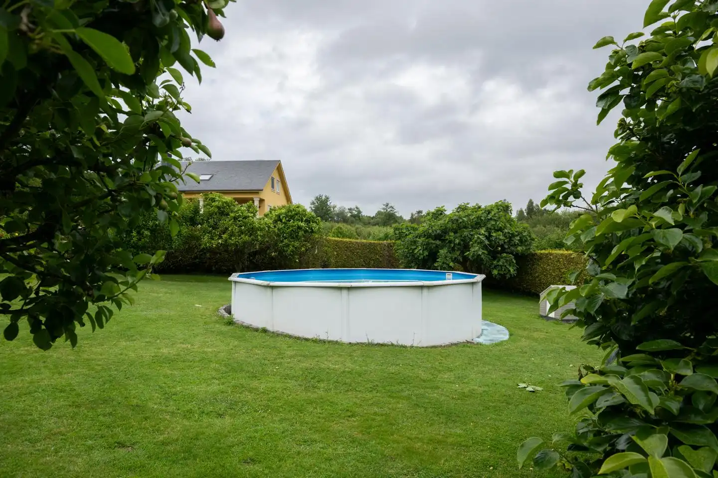 Swimming pool of Houses for sale in Bergondo  with Heating, Private garden and Swimming Pool