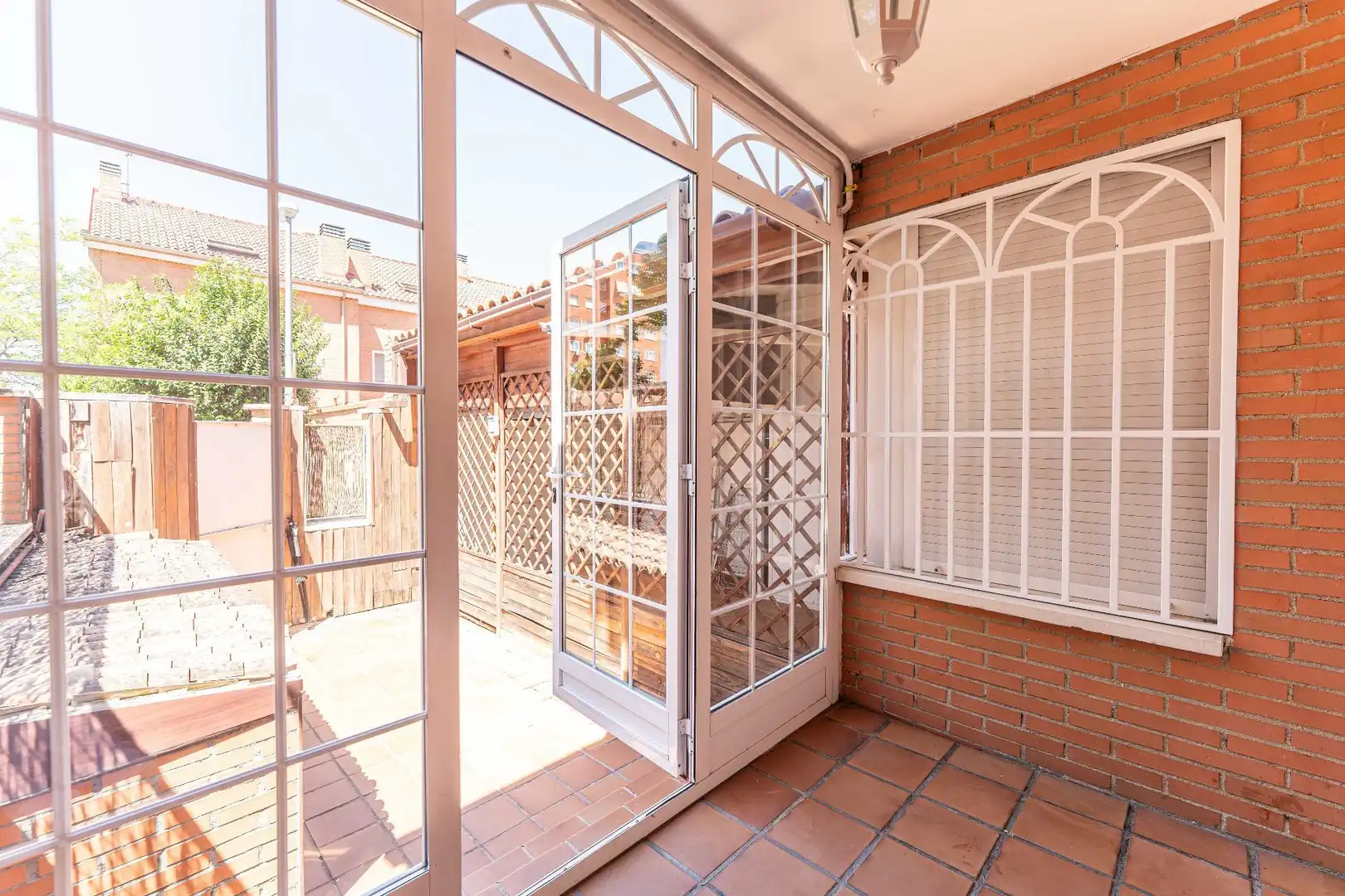 Terraza de Casa adosada en venta en Fuenlabrada con Aire acondicionado, Calefacción y Jardín privado