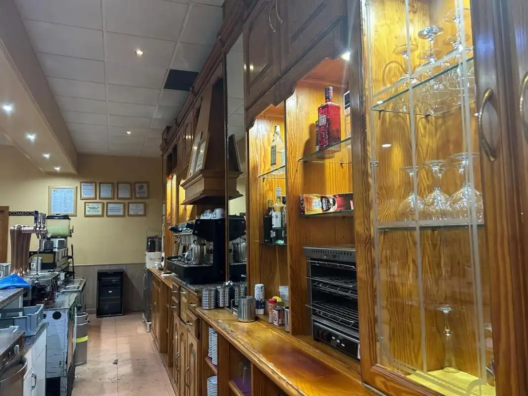Local en venta en Navalvillar de Pela con Aire acondicionado y Calefacción