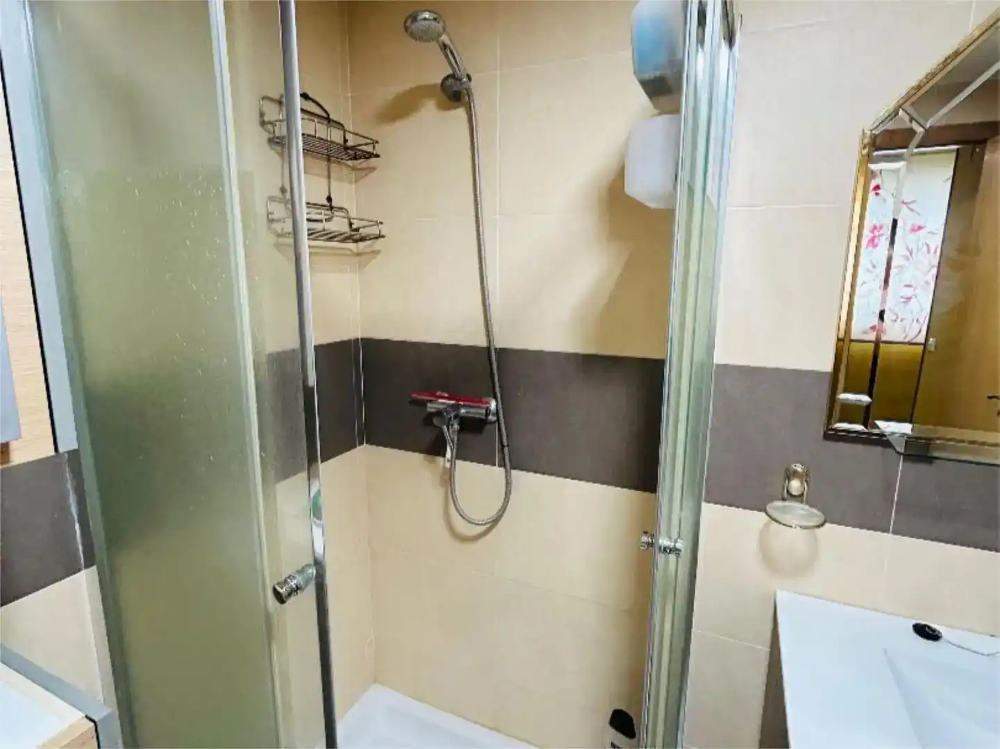 Bathroom of Flat for share in Alcàsser, Valencia