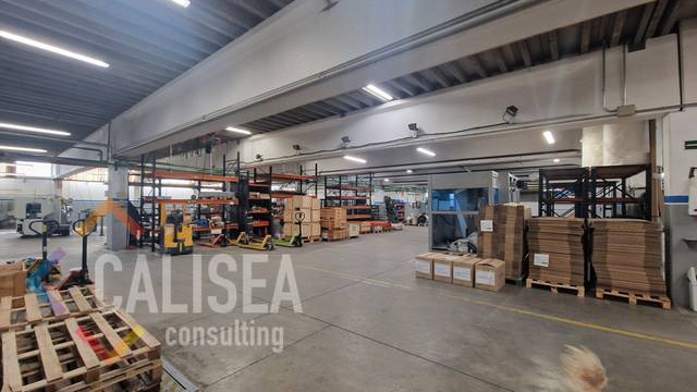 Nave industrial en Alquiler en Carrer Conflent, 2A en Sant Pere Nord