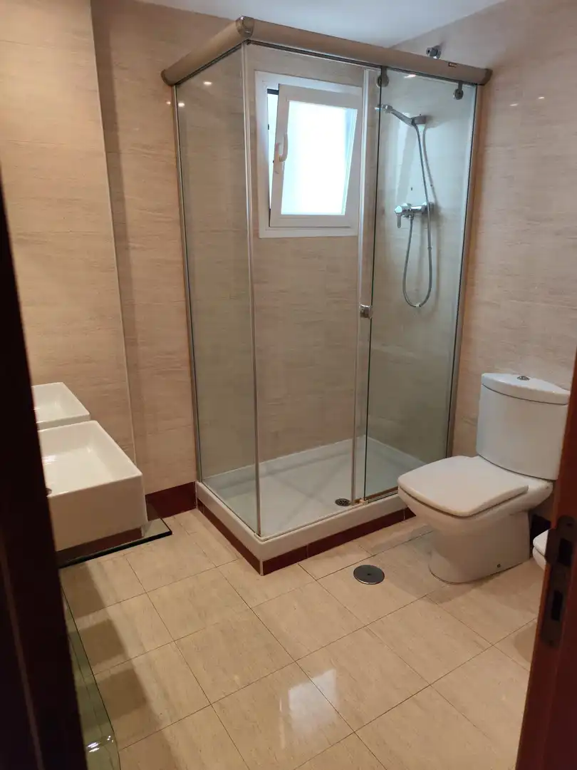 Flat with lift for sale in Calle de Josep Riquer Llobet 8, imagen 17