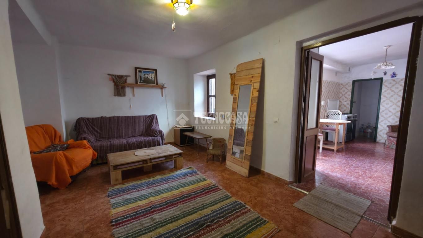 Casa adosada en venda a Órgiva