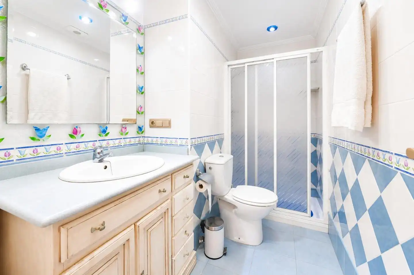 Baño de Apartamento en venta en Santa Pola con Aire acondicionado, Terraza y Amueblado