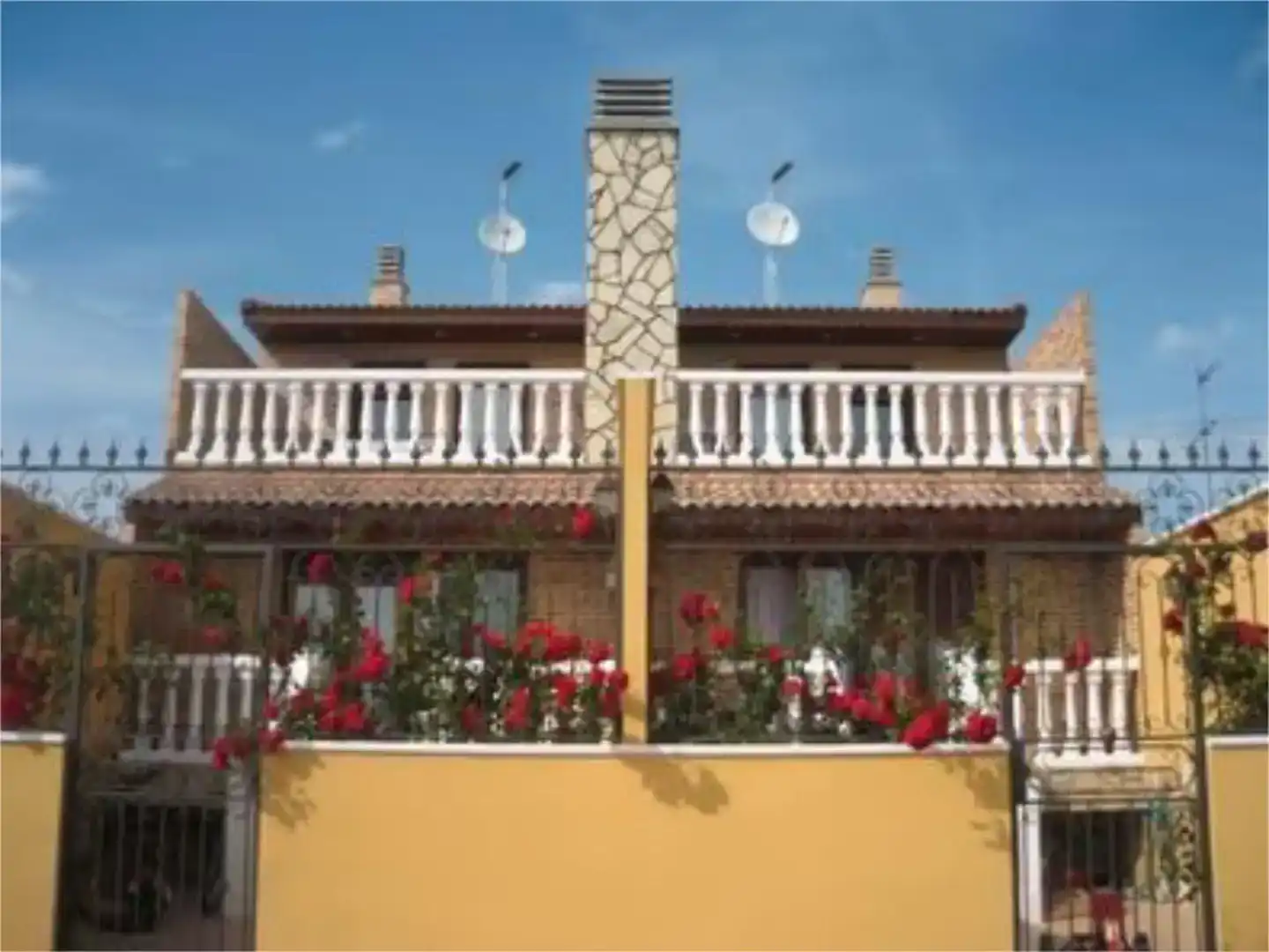 Jardí de Casa adosada en venda en Utebo amb Aire condicionat, Jardí privat i Traster