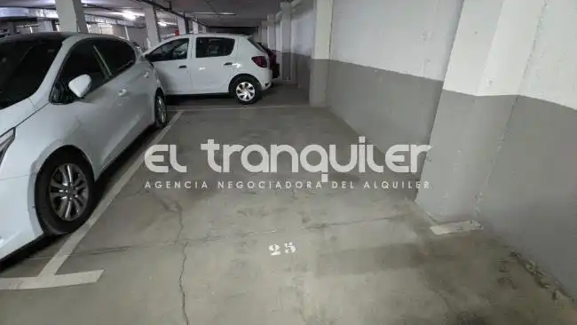 Parking of Flat for rent in Madrid  with Air Conditioner, Swimming Pool and Washing machine