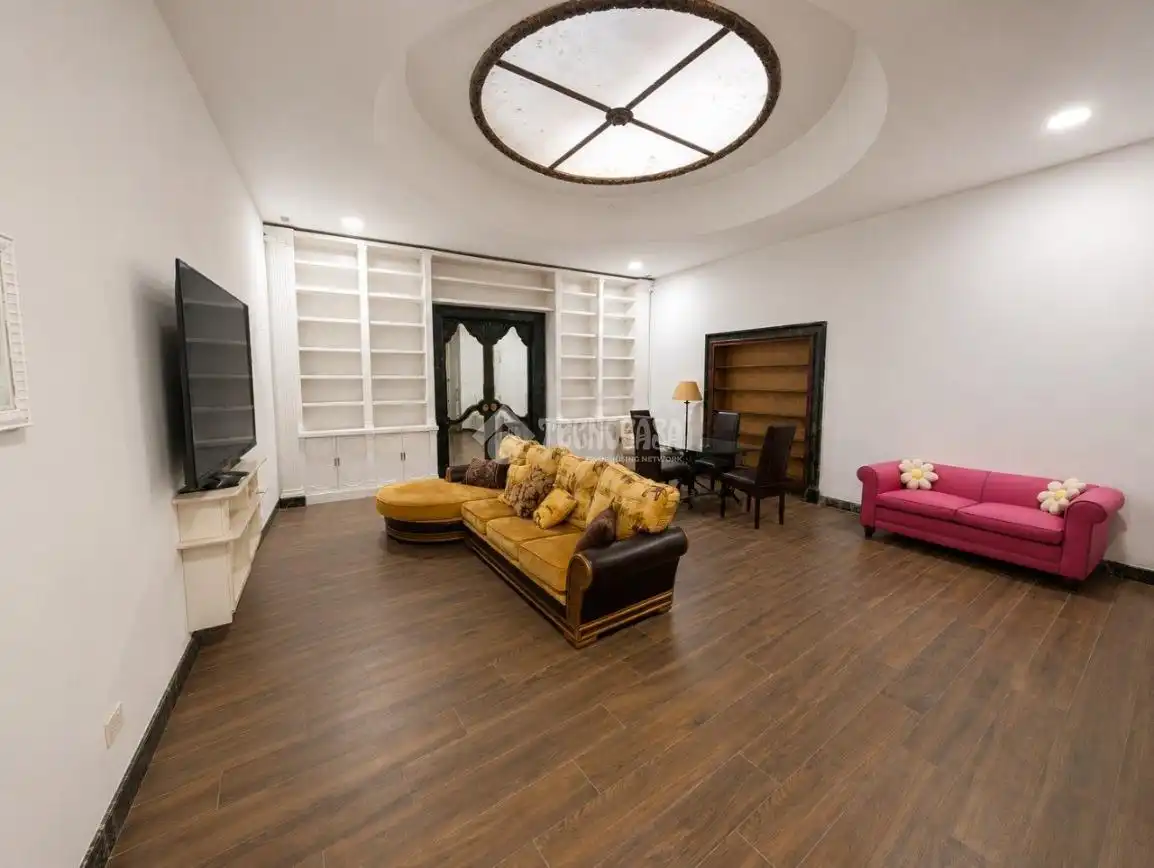 Sala d'estar de Pis en venda en Jerez de la Frontera amb Aire condicionat i Jardí privat