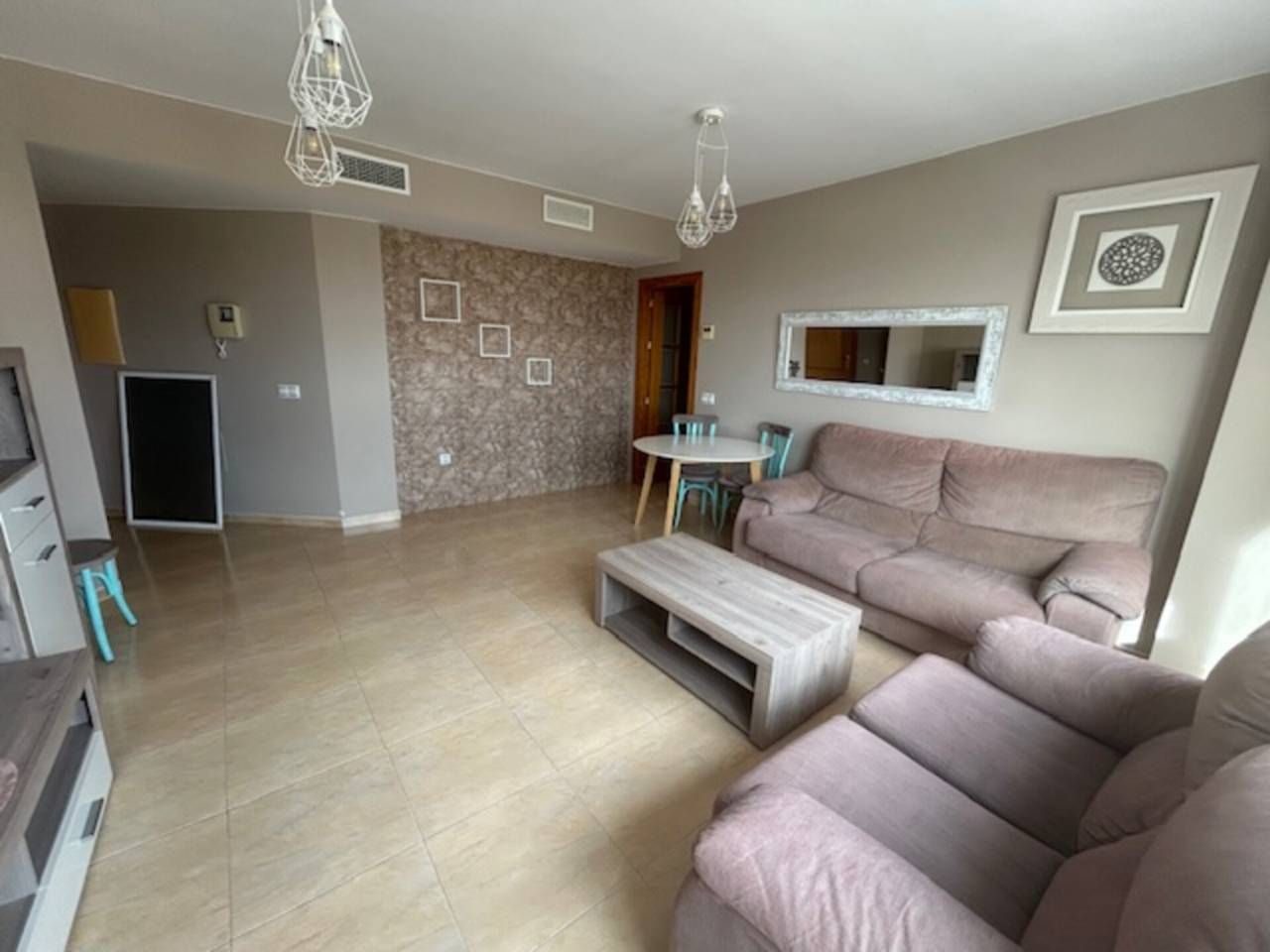 Living room of Flat for sale in Roquetas de Mar