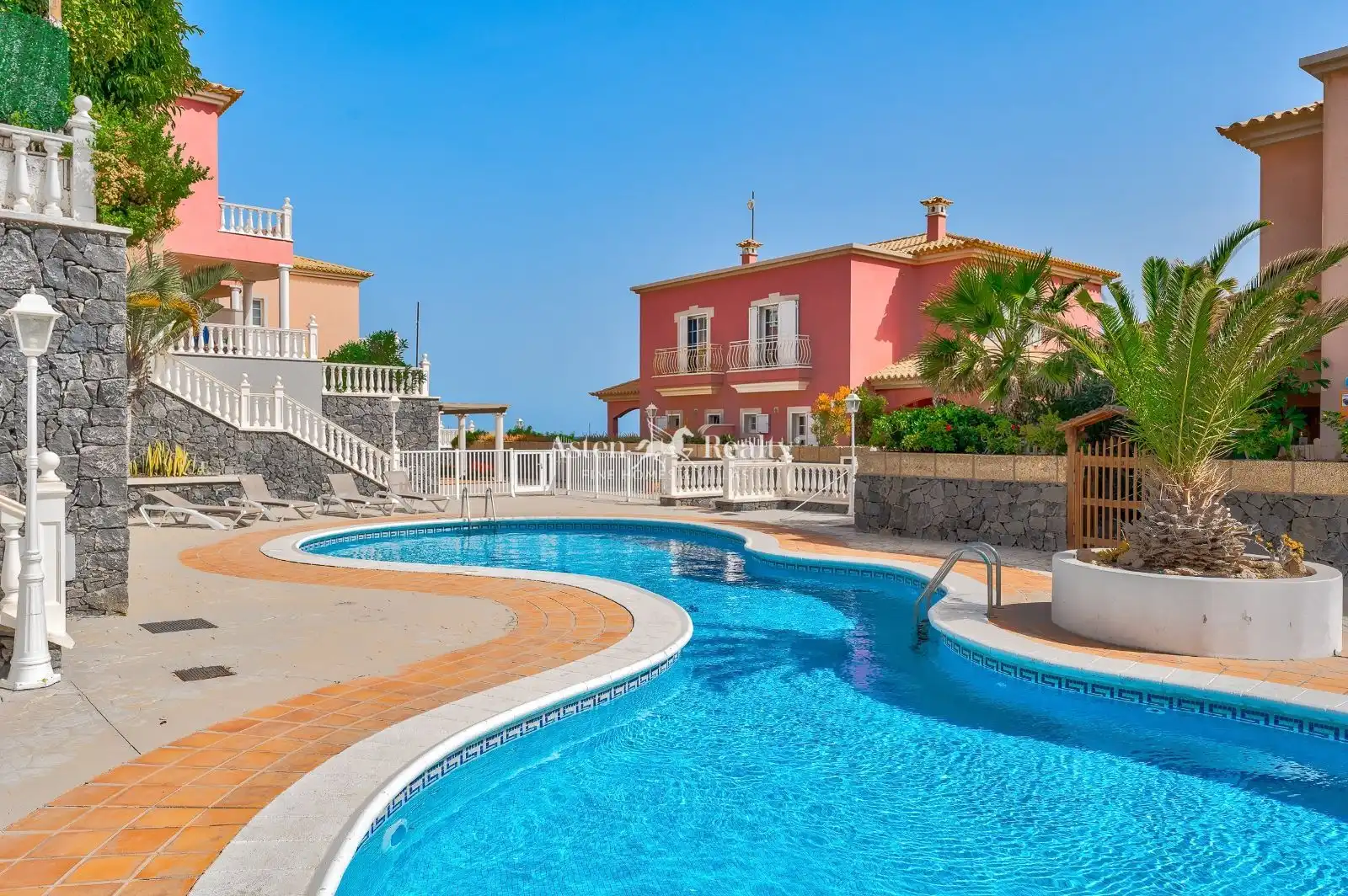 Casa aparellada amb piscina en venda a Juan Carlos I 115, imagen 41