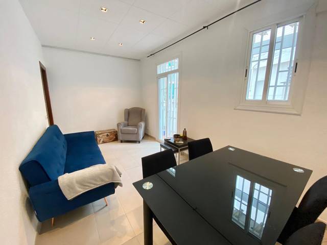 Piso en Alquiler en El Poble Sec - Parc de Montjuïc