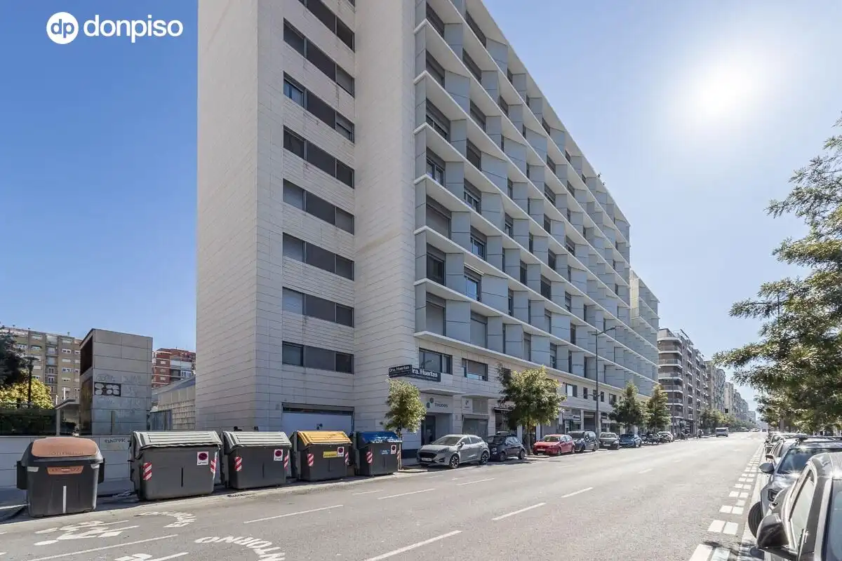 Exterior view of Flat for sale in Granada  with Air Conditioner and Heating