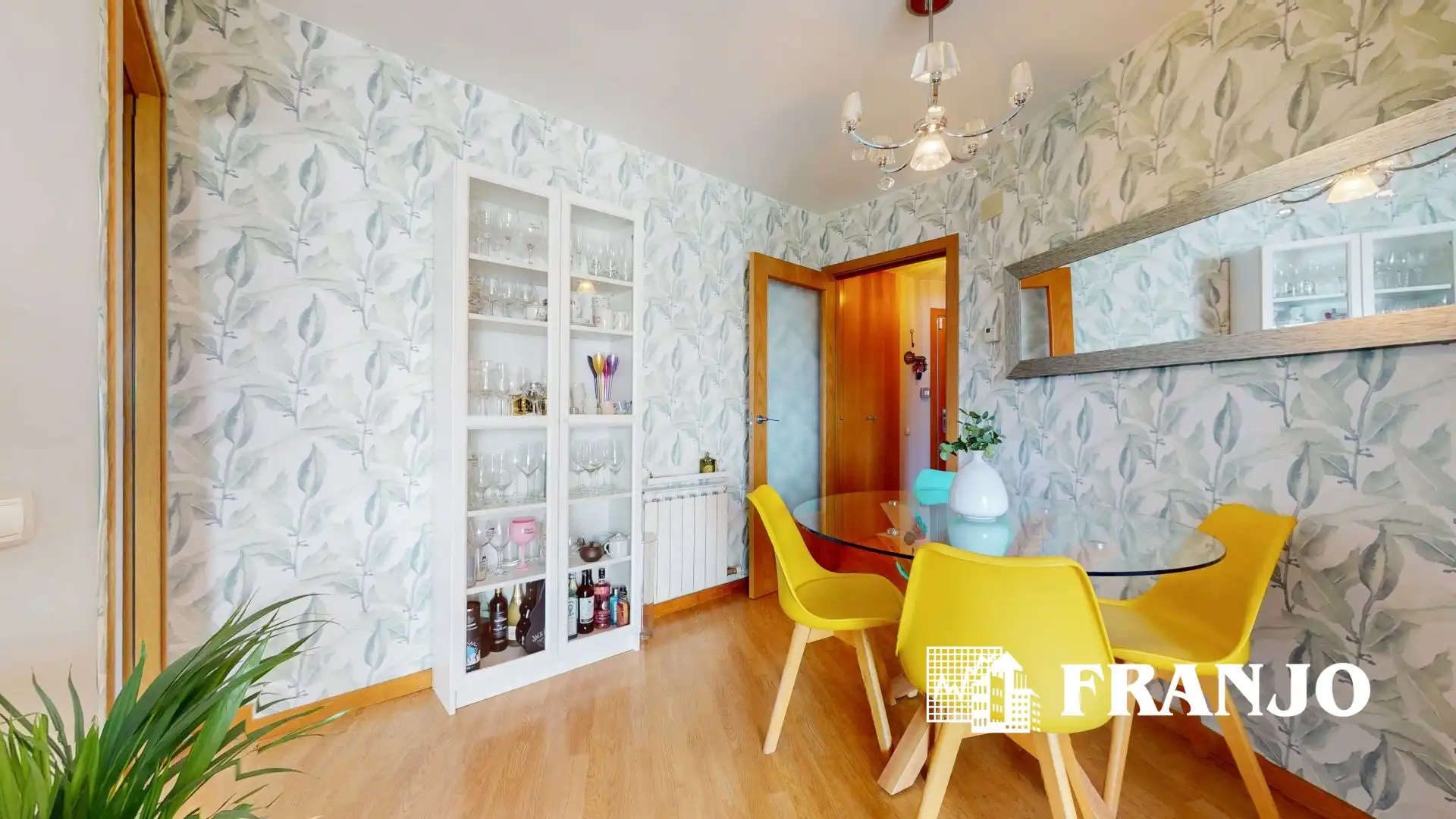 Comedor de Piso en venta en Terrassa con Aire acondicionado, Calefacción y Trastero