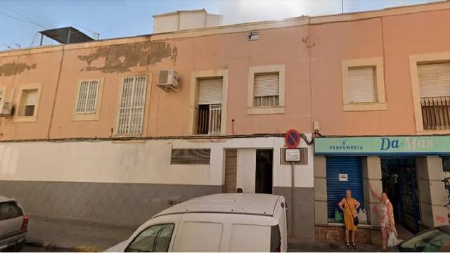 Nave industrial en Venta en Calle Martires en La Peraleja