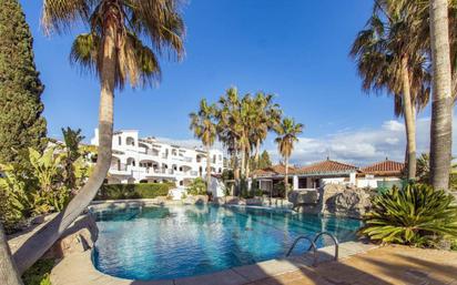 Vista exterior de Apartament en venda en Alaior amb Jardí privat, Terrassa i Piscina