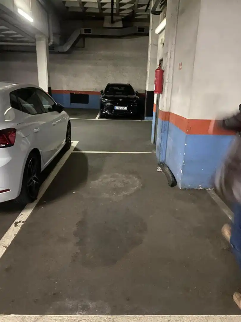 Einzelparkplatz zum Verkauf in Carrer de la Indústria 287, imagen 3