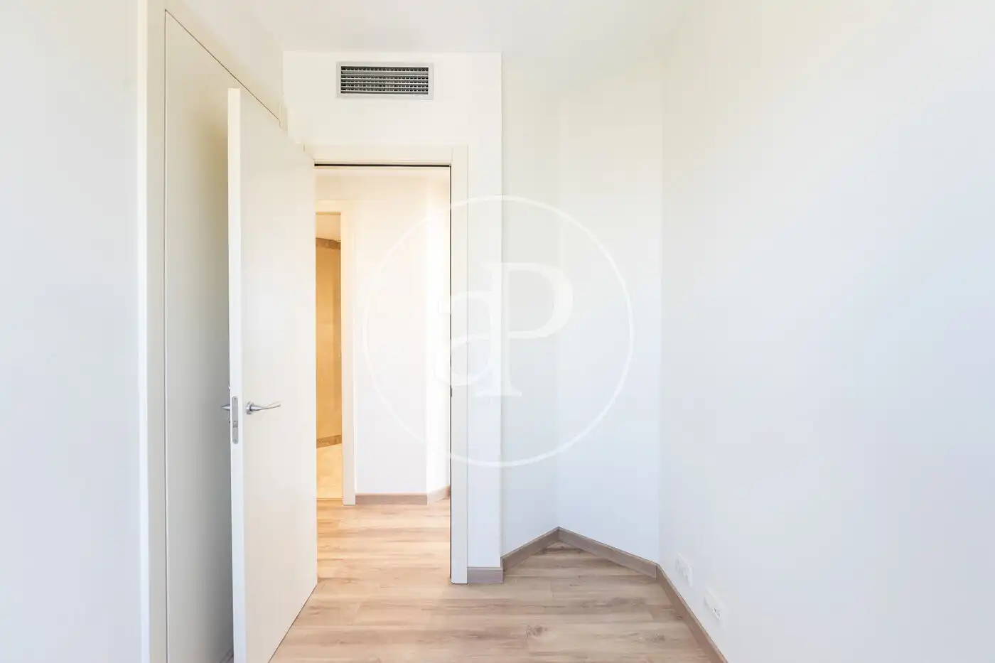 Piso en venta en Barcelona con Aire acondicionado, Calefacción y Jardín privado
