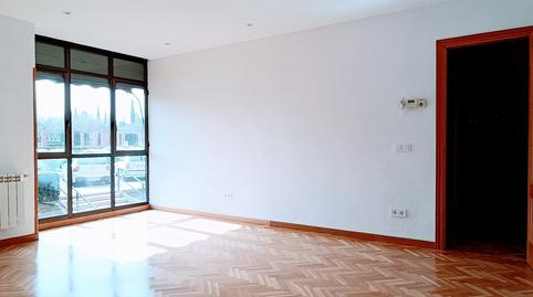 Foto 3 de Pis de lloguer a Pablo Picasso, San José - Buenos Aires, Pinto