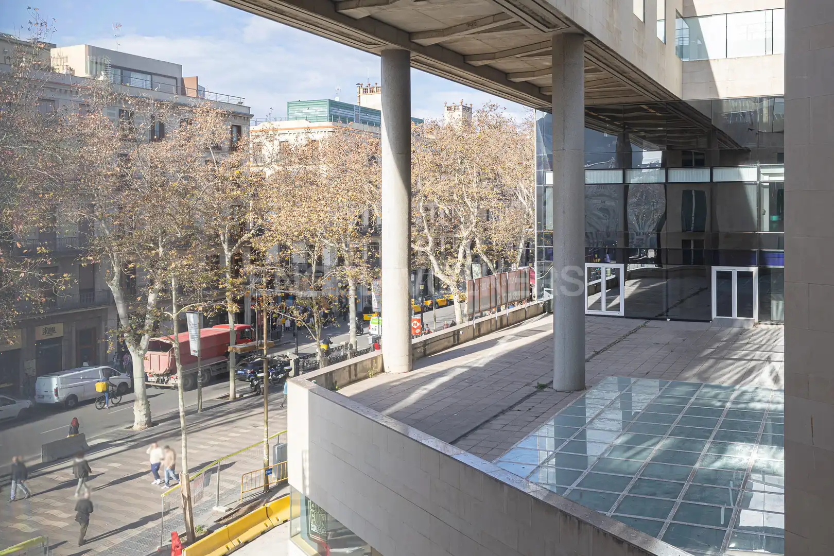 Terrassa de Oficina en venda en Barcelona amb Moblat