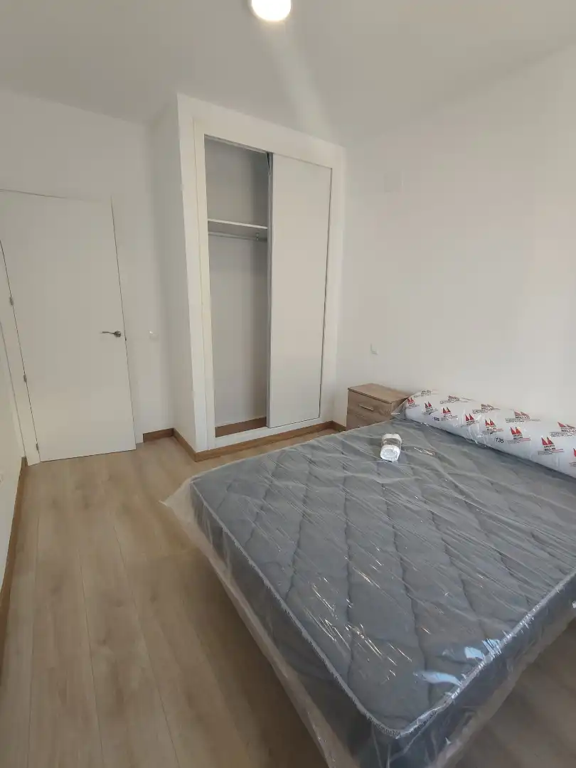 Habitación de Piso de alquiler en Huerta de Valdecarábanos con Amueblado