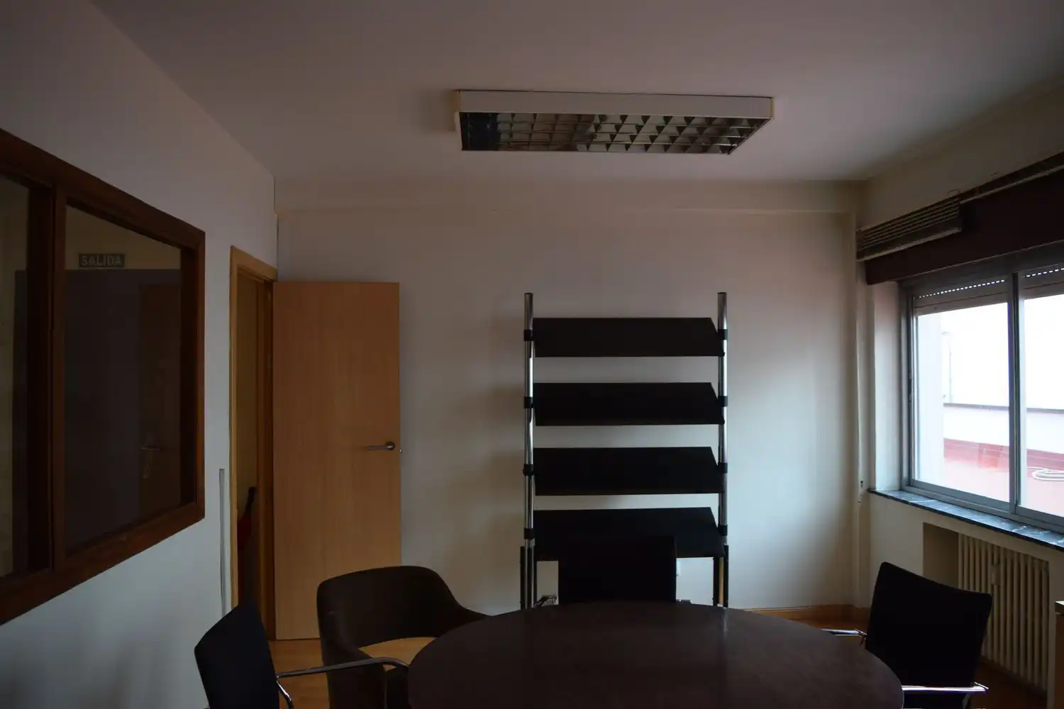 Oficina de alquiler en Oviedo  con Calefacción