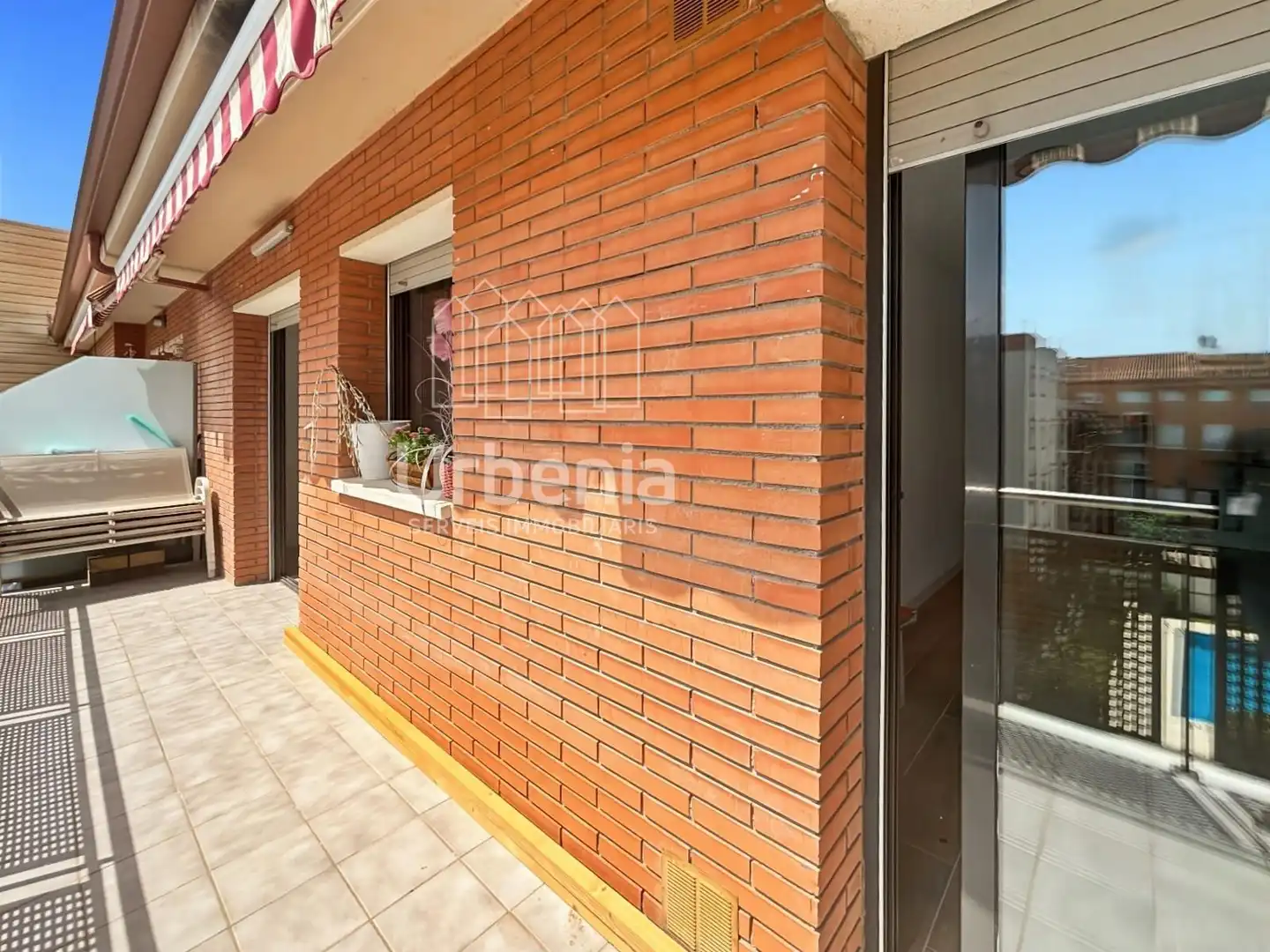 Vista exterior de Dúplex en venda en Calella amb Calefacció, Terrassa i Piscina