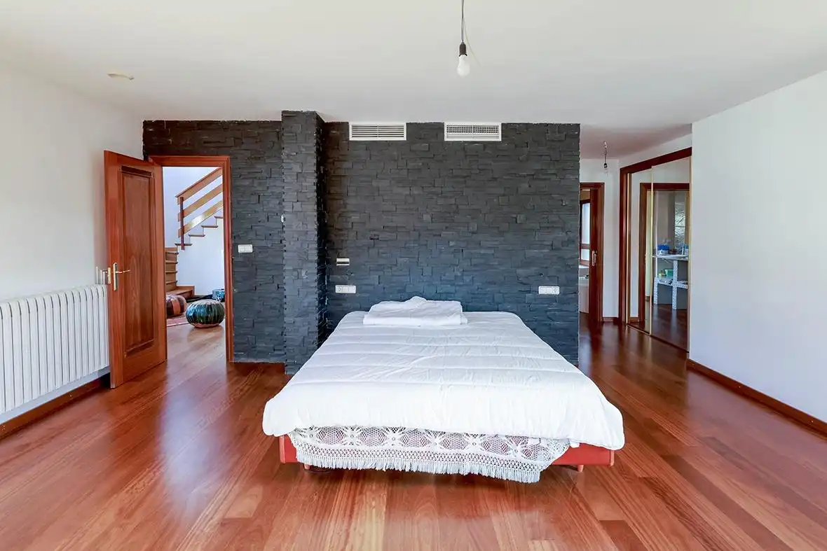 Dormitori de Casa o xalet en venda en Calatayud amb Aire condicionat, Calefacció i Jardí privat
