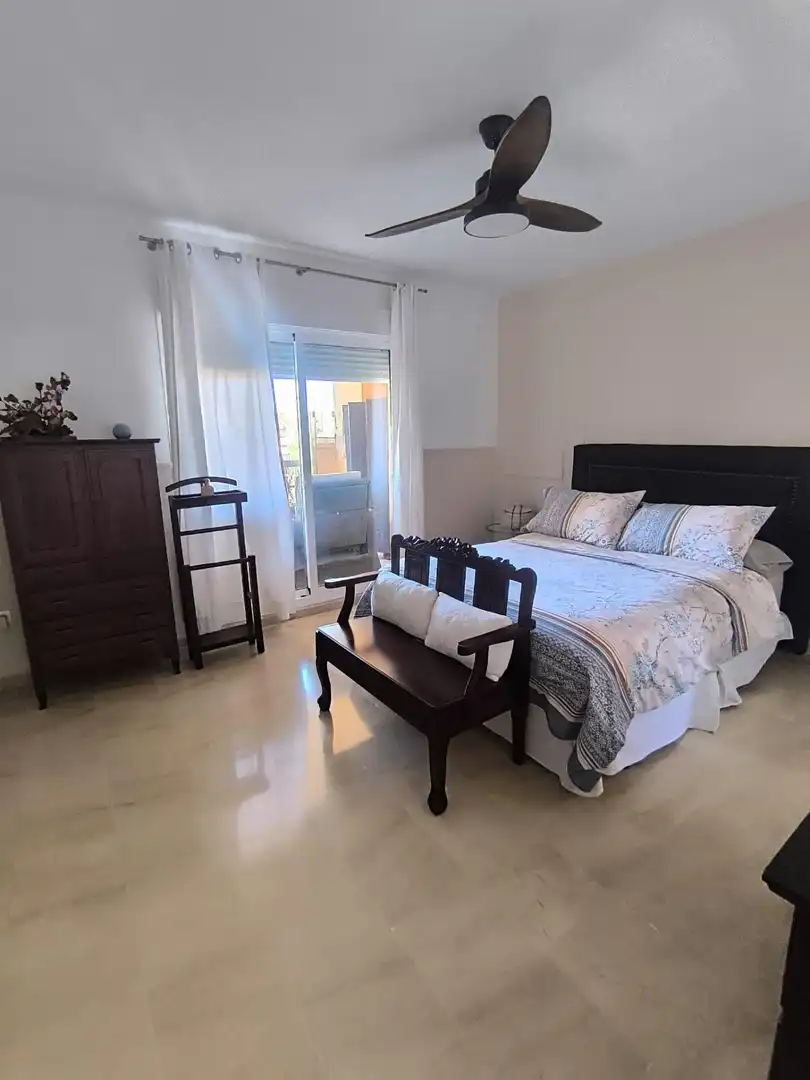 Apartament amb piscina en venda a Calahonda, imagen 11