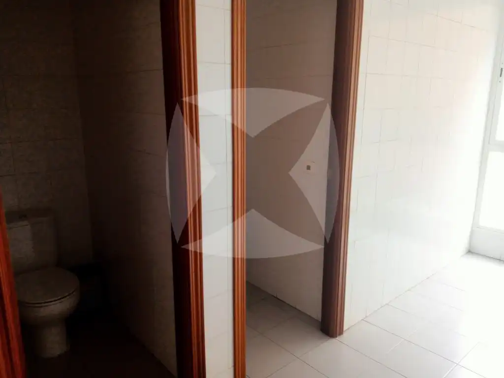 Office space with lift to rent in Calle Rafael Lucenqui, imagen 14