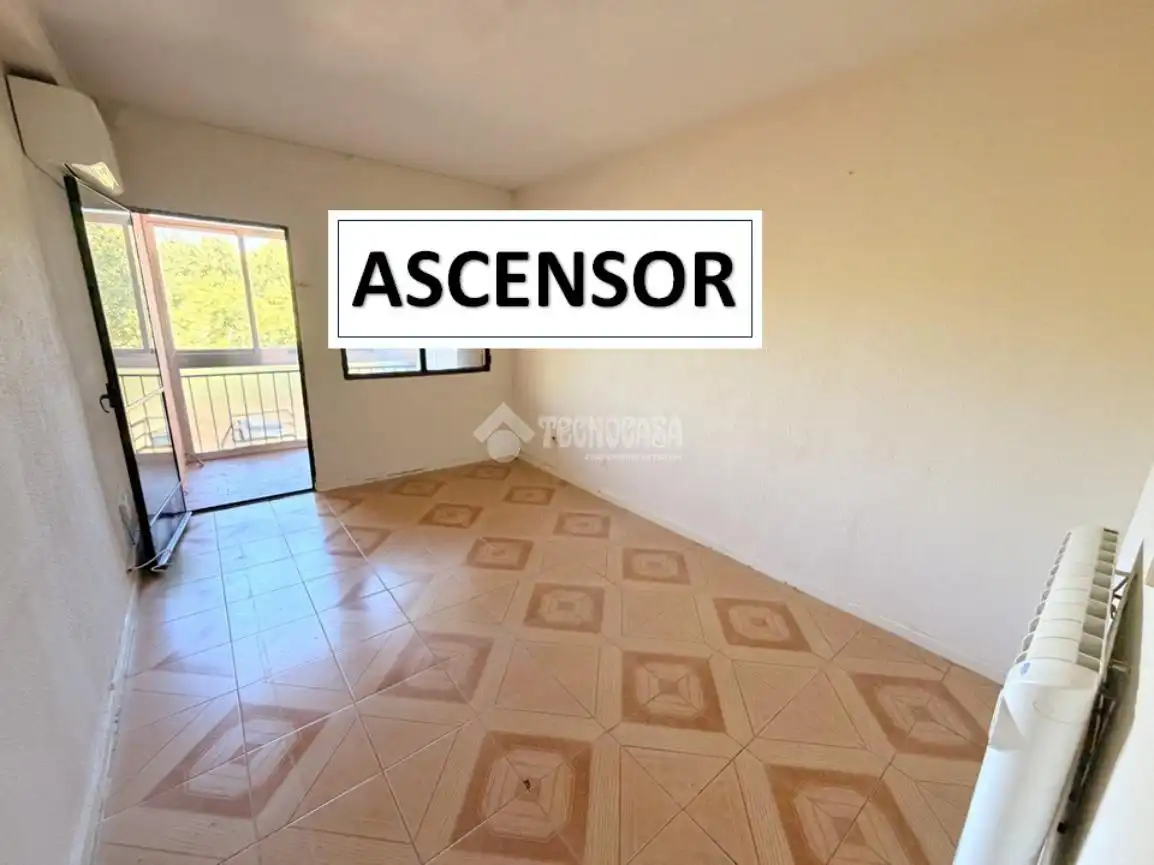 Flat with lift for sale in San Nicasio - Campo de Tiro - Solagua
