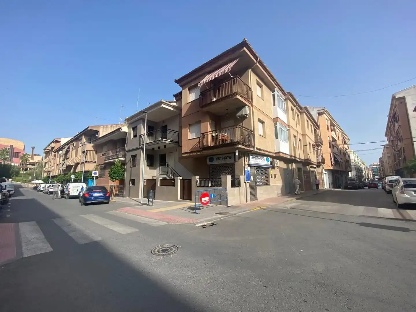 Vista exterior de Pis en venda en Martos amb Traster, Forn i Balcó