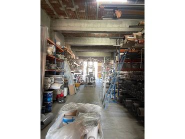 Gewerbefläche zum Verkauf in Avenida Lleida