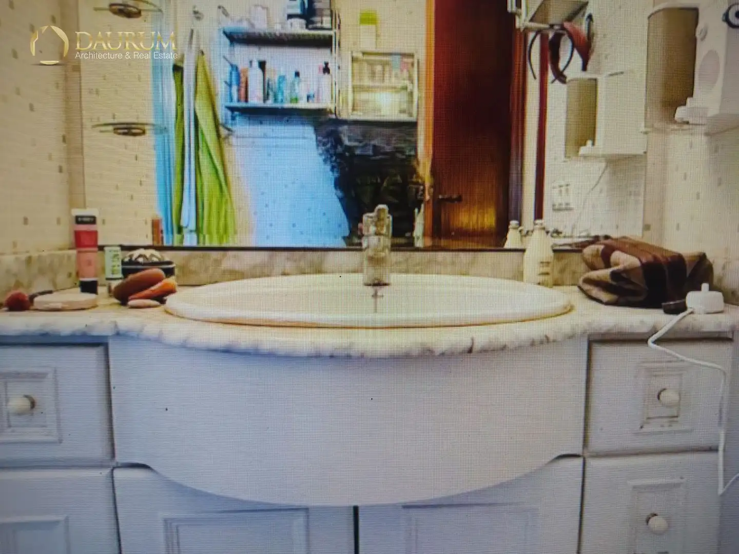 Bathroom of Houses for sale in Elche / Elx  with Air Conditioner, Heating and Storage room