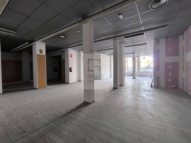 Local comercial en Alquiler en Poble Nou - Olivar Gran