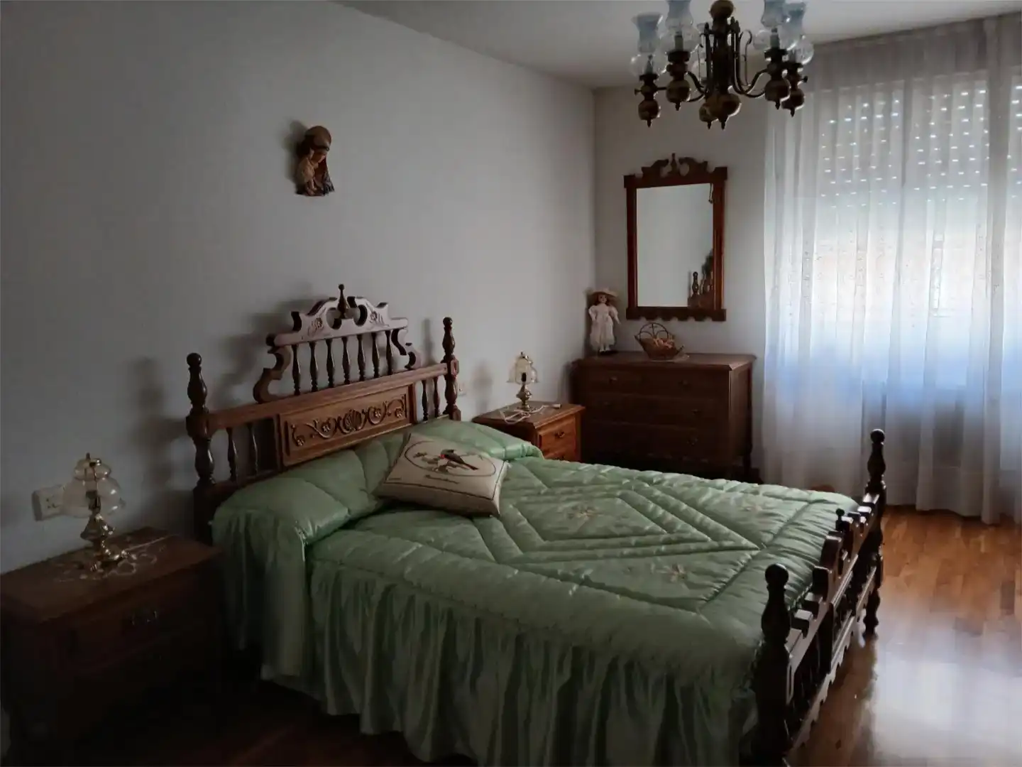 Habitación de Piso en venta en Riaño con Parquet, Trastero y Amueblado