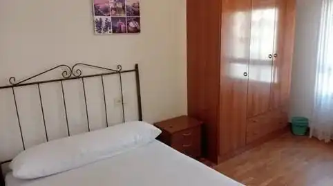 Bedroom of Flat for rent in Oviedo   with Heating and Furnished
