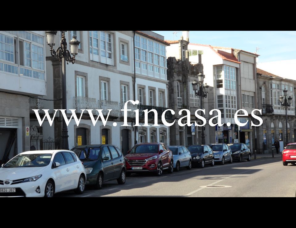 Vista exterior de Local en venda en Baiona