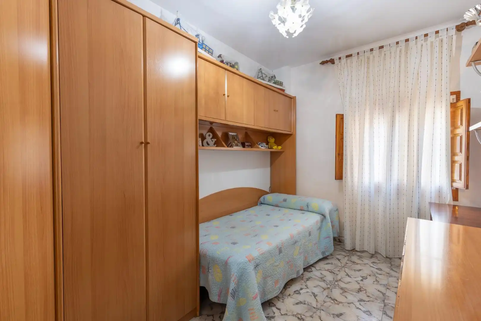 Casa con terraza en venta en Calle Sayena 25, imagen 15