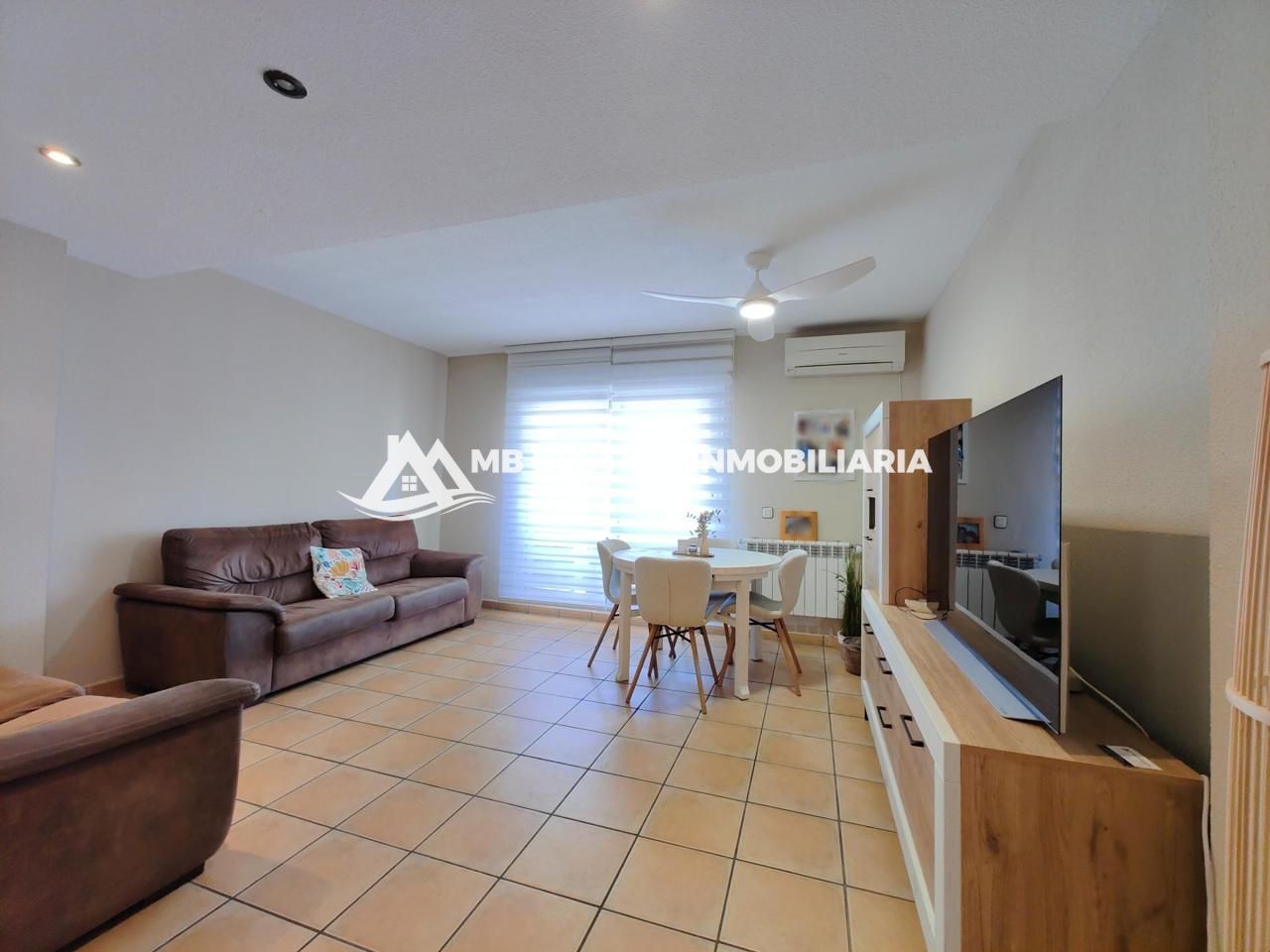 Sala d'estar de Dúplex en venda en Fuenlabrada amb Aire condicionat, Calefacció i Terrassa