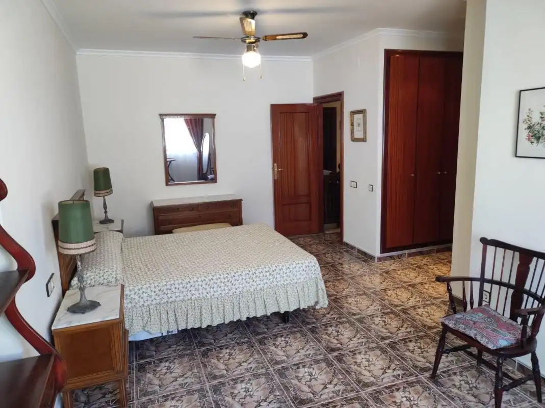 Country house zur Miete in Carrer Mare de Déu del Miracle, Rafelbuñol / Rafelbunyol