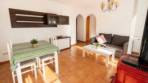 Foto 2 de Piso en venta en Istán, Málaga