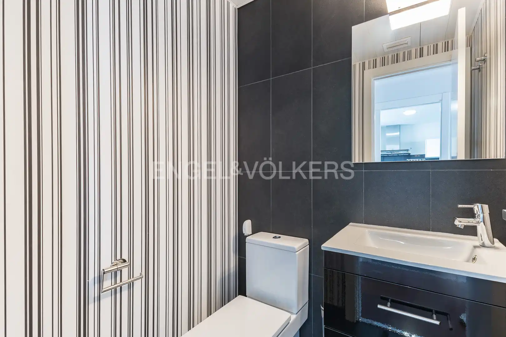 Bathroom of Duplexes for sale in Sitges  with Air Conditioner, Heating and Parquet flooring