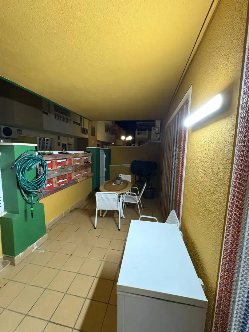 Piso en venta en Roquetas de Mar con Terraza