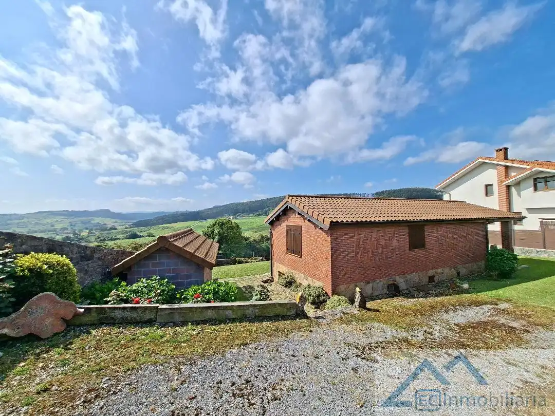 Houses for sale in Bareyo  with Heating, Storage room and Furnished