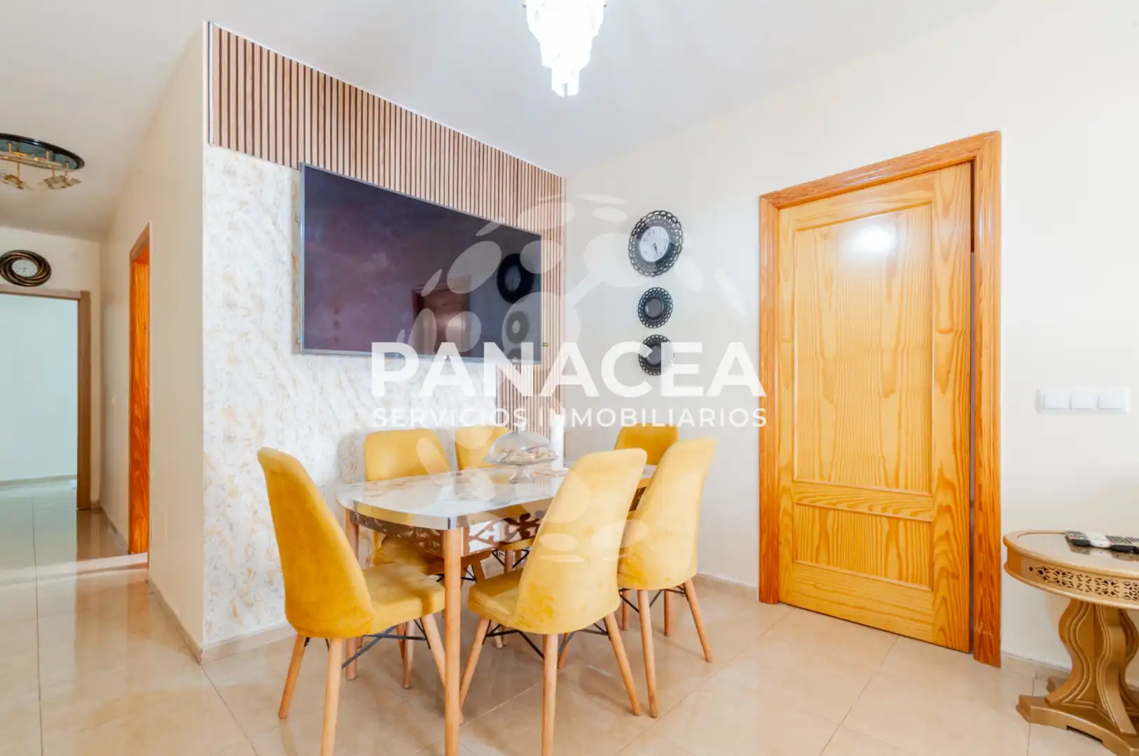 Comedor de Piso en venta en Roquetas de Mar con Amueblado, Horno y Lavadora
