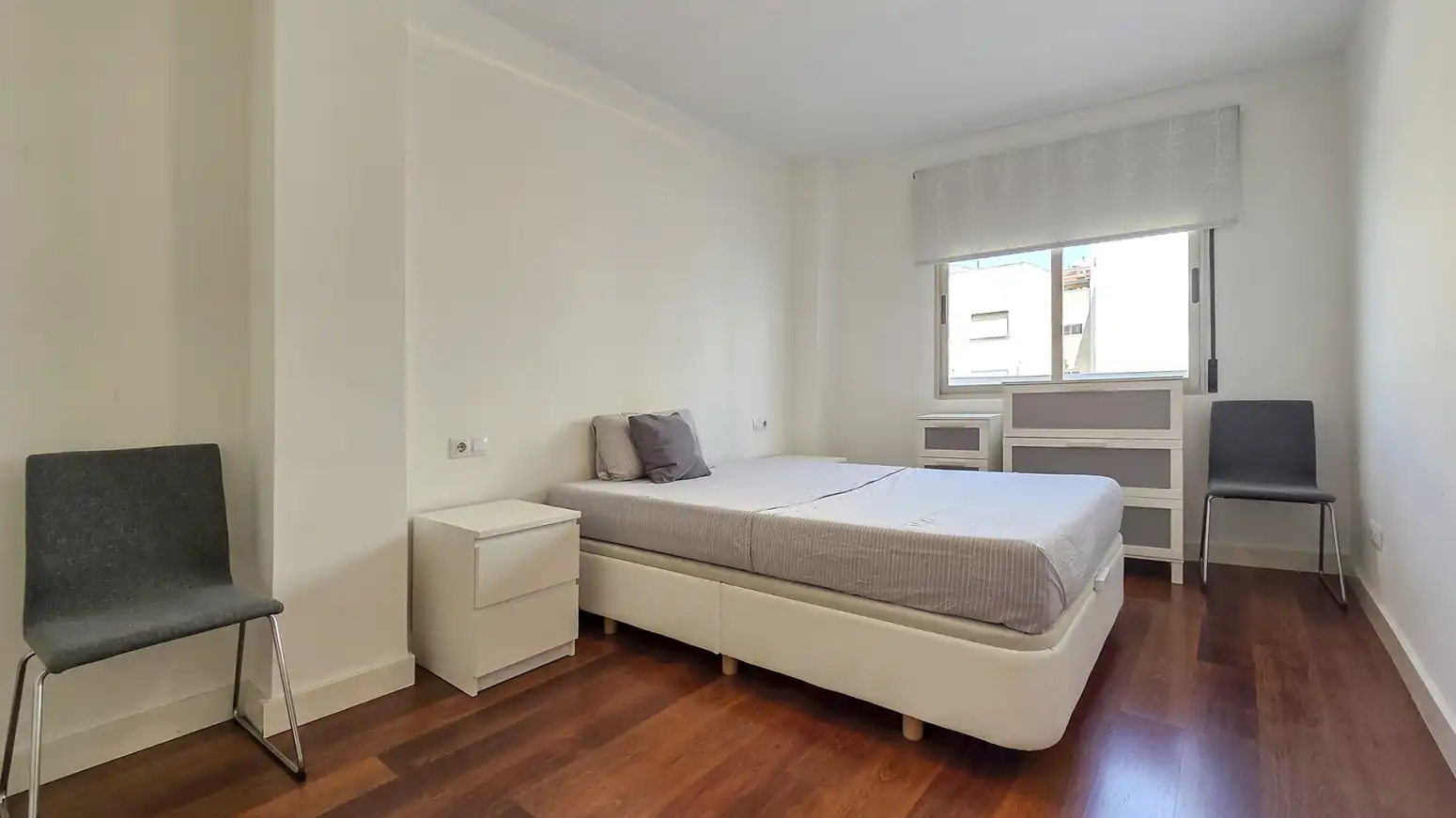 Habitación de Piso de alquiler en Valencia con Parquet, Amueblado y Balcón