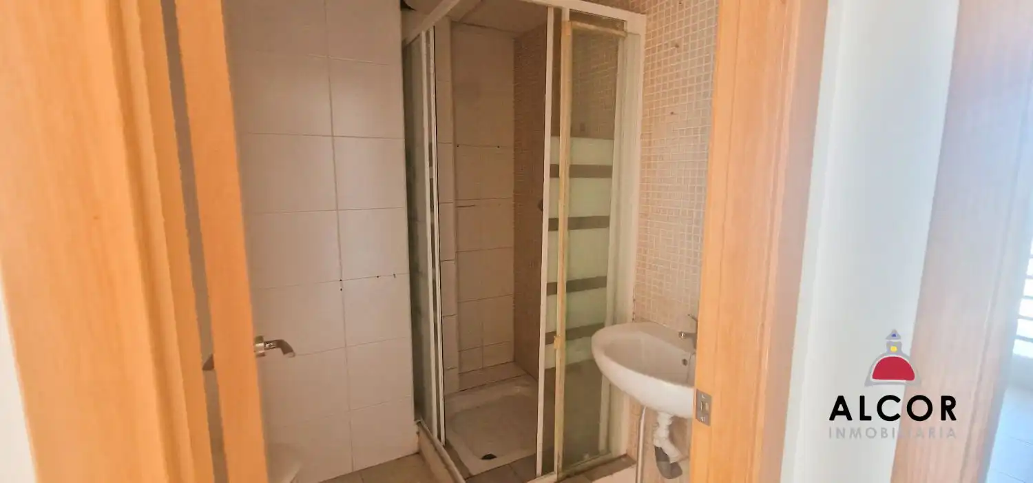 Baño de Piso en venta en Benicarló con Terraza y Balcón