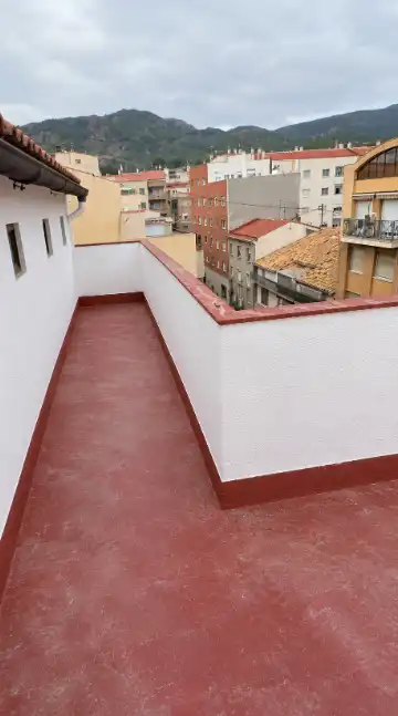 Piso con terraza en venta en Zona Nord, imagen 3