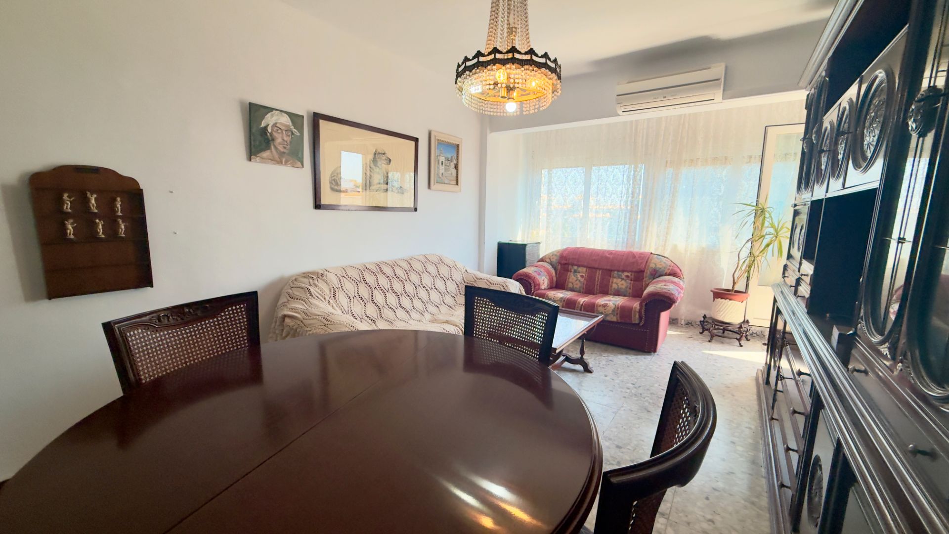 Sala d'estar de Pis en venda en  Cádiz Capital amb Aire condicionat, Terrassa i Moblat