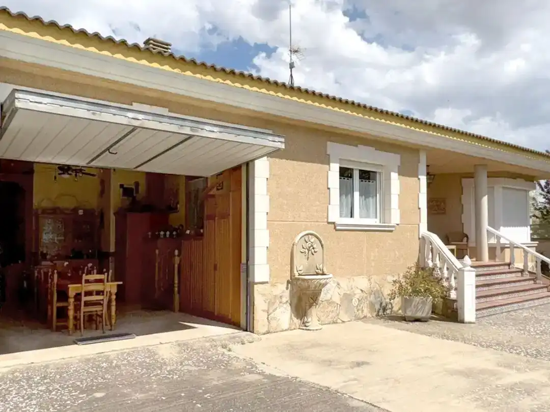 Vista exterior de Casa o xalet en venda en Autilla del Pino amb Jardí privat, Traster i Balcó