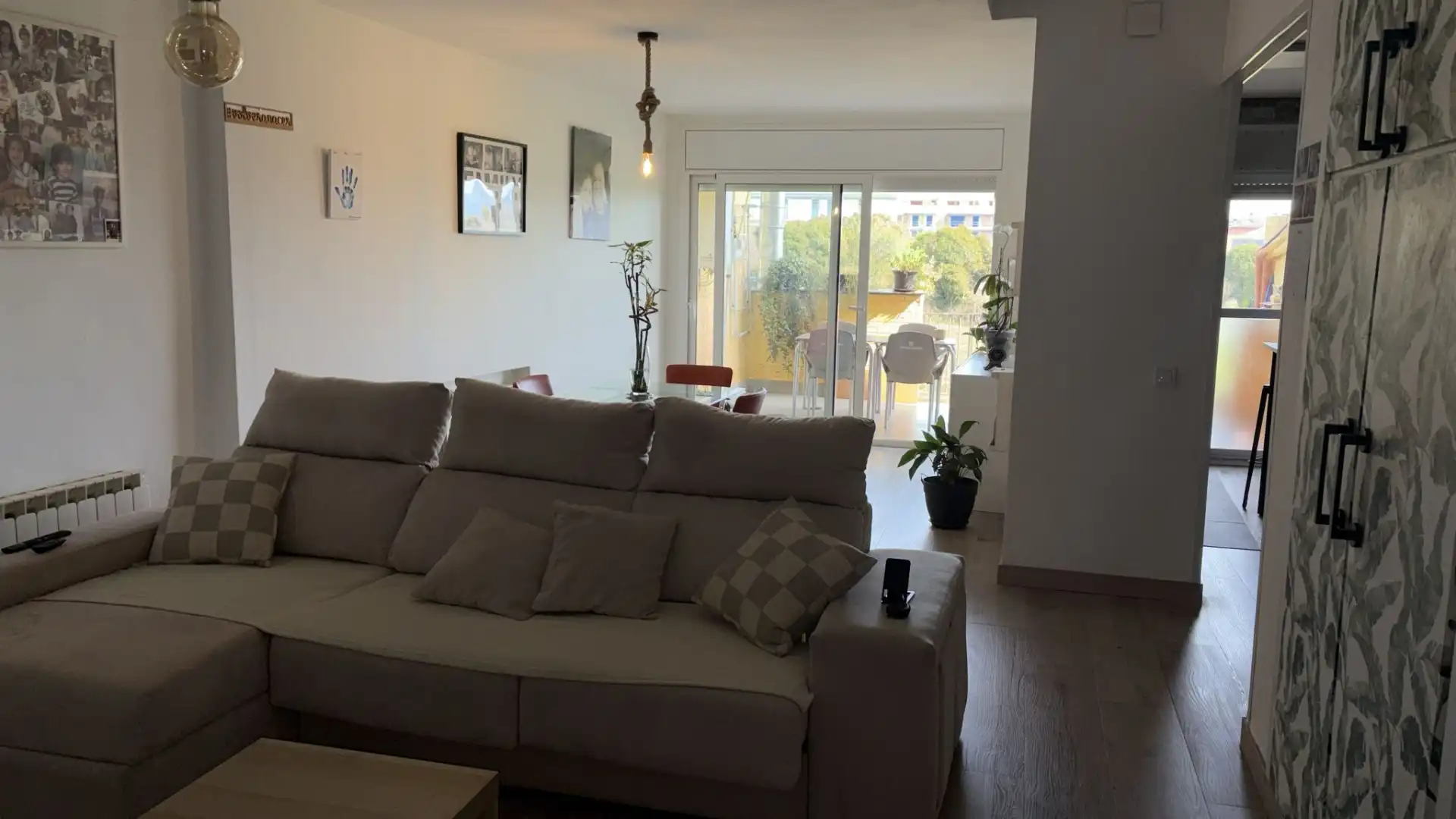 Sala de estar de Piso en venta en Santpedor con Calefacción, Horno y Balcón
